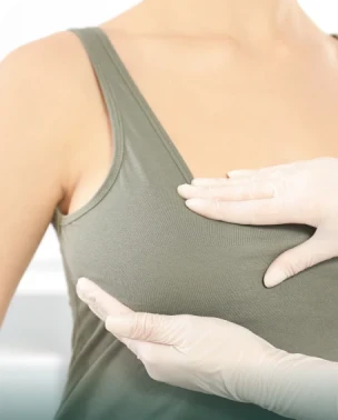 Mamoplastia reductora (Reducción de mamas)